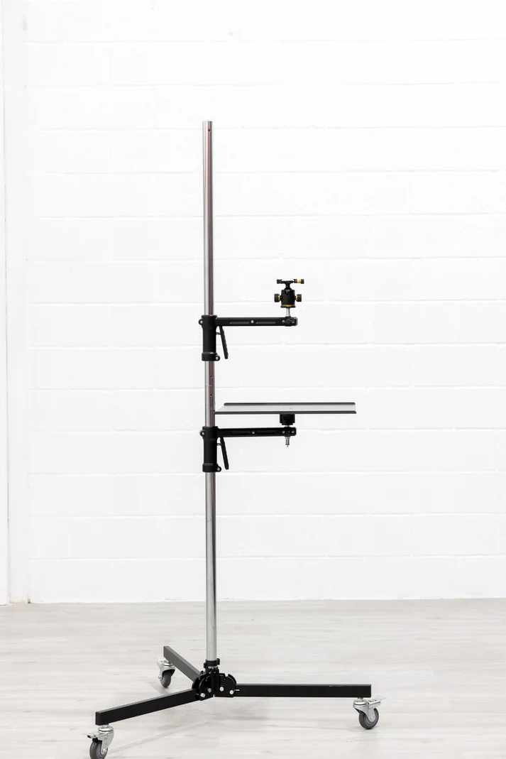 Cheetah Stand mobile rolling tethering station on set