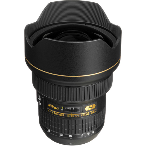 Ultra-wide 14-24mm f/2.8 lens for architectural and interior scale