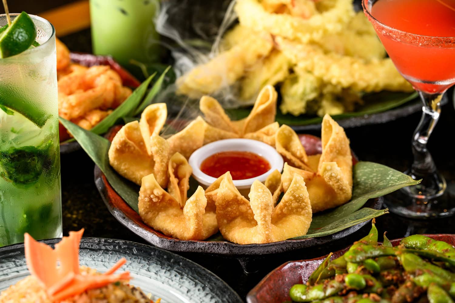 Fried wontons with sweet chili sauce and cocktails, commercial food photography Dallas, Texas